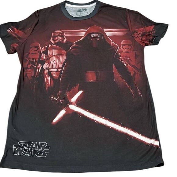 Star Wars men’s size small short sleeve graphic T-shirt GUC - Picture 1 of 7